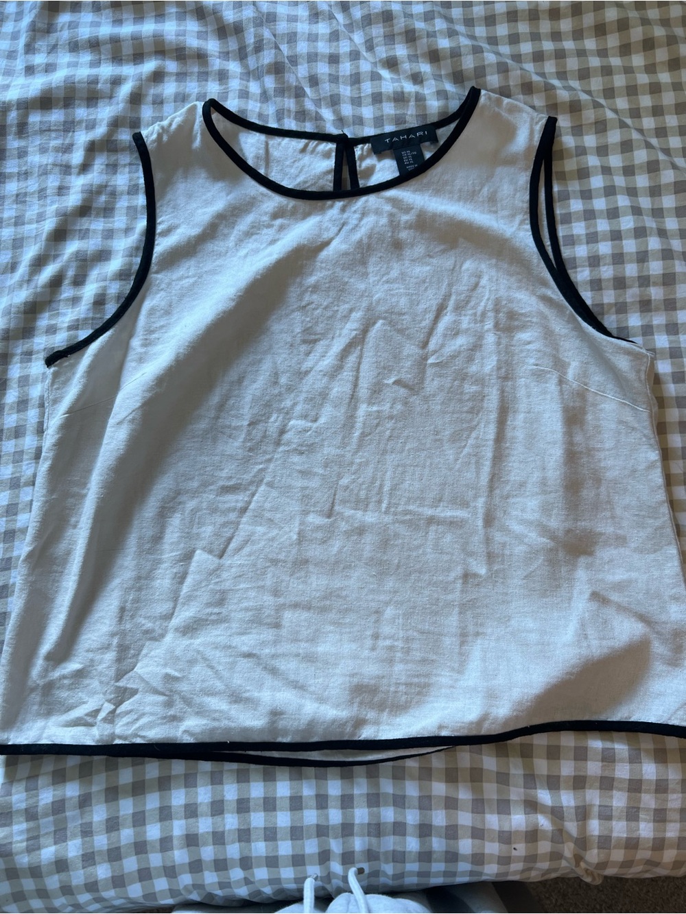 Tahari White Sleeveless Tank with Black Trim